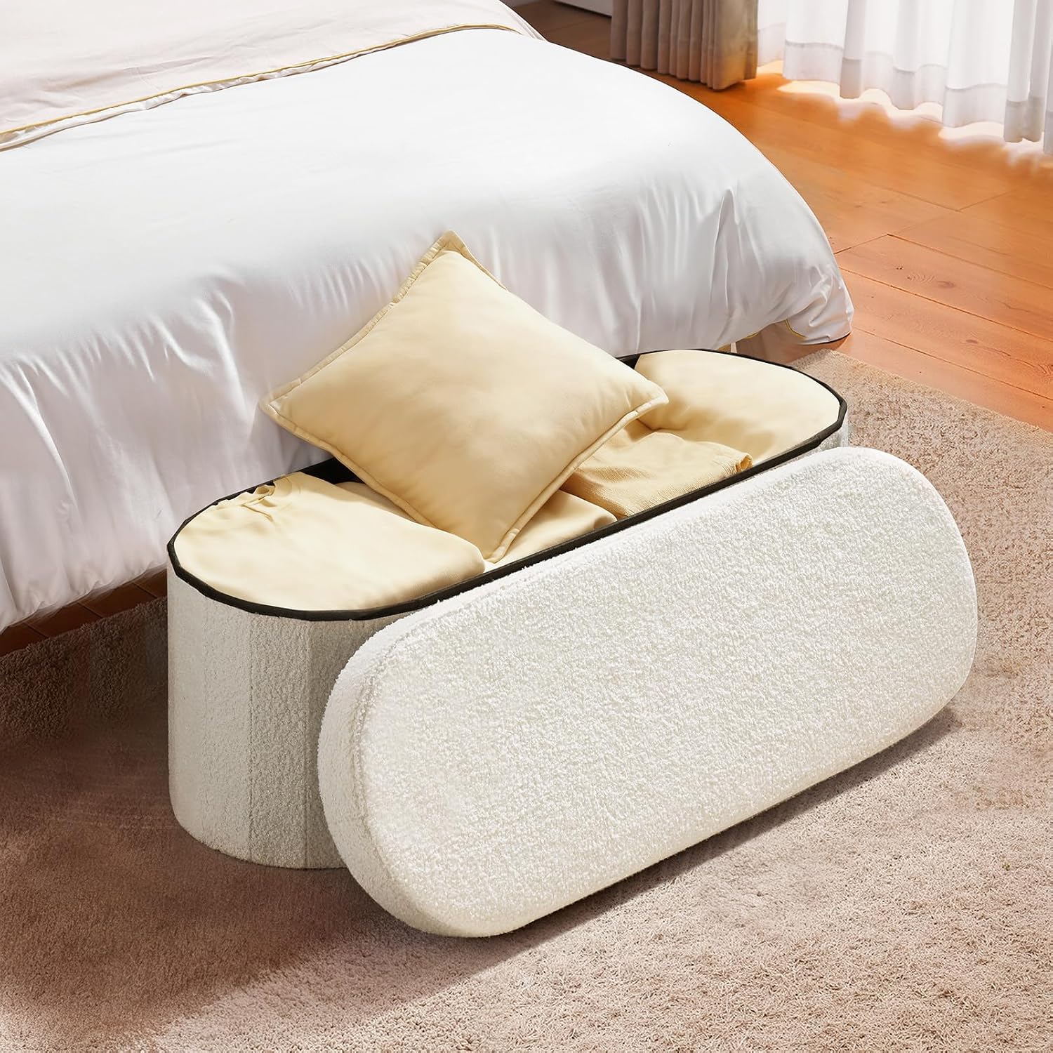 VEVOR Oval Storage Ottoman Bench, Foldable Teddy Fleece End of Bed Bench, Folding Upholstered Bed Ottoman Chest with Large Storage Space, Supports 660 lbs, for Living Room, Bedroom, Entryway, Beige