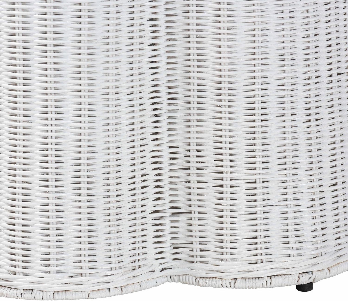 Bali & pari Palm Scallop Rattan Console Table – Handwoven Wicker Round Accent Table for Living Room, Sunroom or Foyer Place, Coastal Boho Style in White