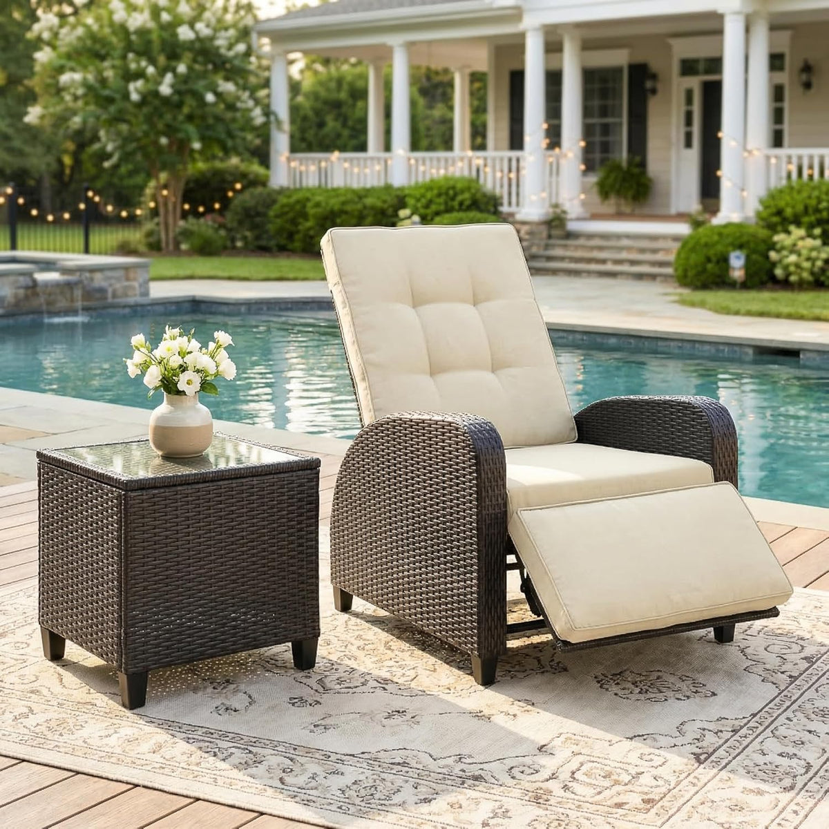 Green4ever Outdoor Patio Recliner with Adjustable Backrest and Footrest, All-Weather Wicker Patio Chair with Side Table, 160° Lay Flat Patio Reclining Lounge Chair for Garden Backyard, Beige