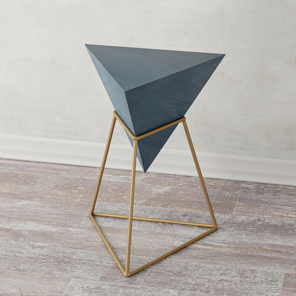 COZAYH Modern Geometric End Table with Wooden Top and Golden Metal Base, Unique Pyramid Side Table Plant Stand for Office, Living Room, Bedroom, Fully Assembled, Triangle, Blue