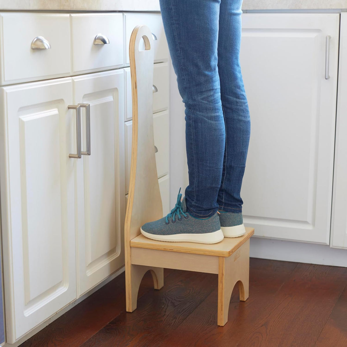 ECR4Kids Step Stool with Long Handle, One Step, Wooden, Montessori Furniture, Natural
