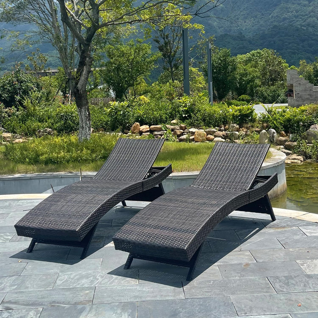 Set of Foldable Long Reclining Patio Seating Chairs, 2 Folding Chairs Patio Chaise Lounge, Outdoor Wicker Lounge Chaise, Rattan Chaise Lounge Lawn Sunbathing Recliner Beach Pool Backrest Recliners