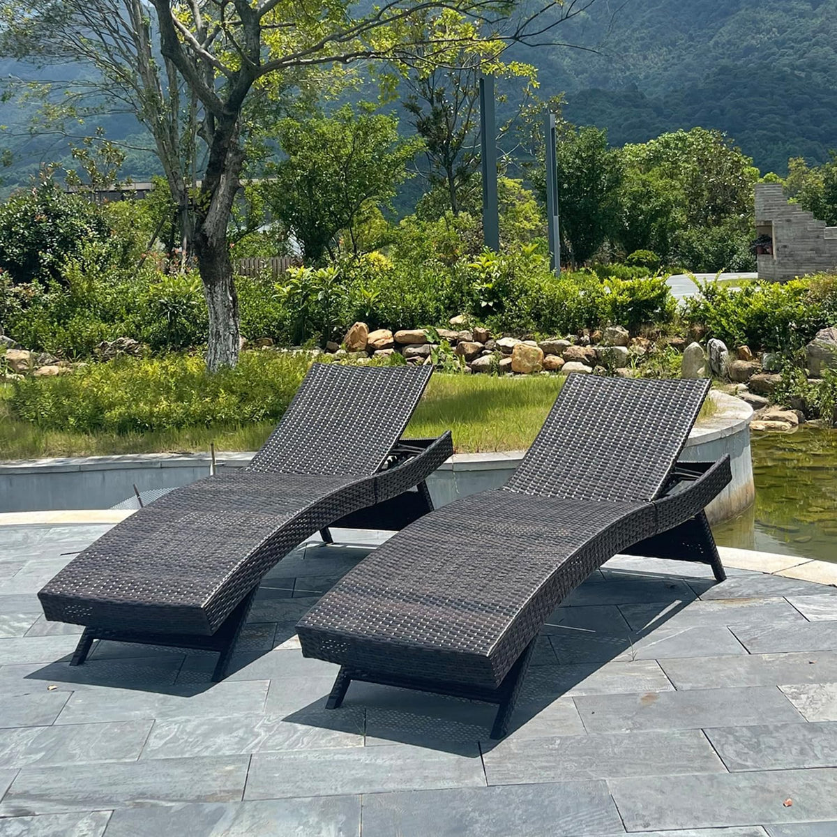 Set of Foldable Long Reclining Patio Seating Chairs, 2 Folding Chairs Patio Chaise Lounge, Outdoor Wicker Lounge Chaise, Rattan Chaise Lounge Lawn Sunbathing Recliner Beach Pool Backrest Recliners