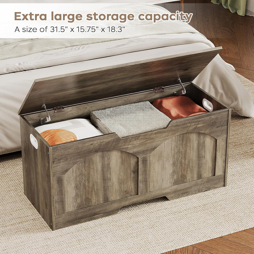 Storage Chest, 31.5" Retro Wooden Storage Trunk Bench with 2 Safety Hinges, Entryway Bench, U-Shaped Opening, Easy Assembly, 31.5" x 15.7" x 18.3" Storage Chest Box Organizer Bench, Light Greige
