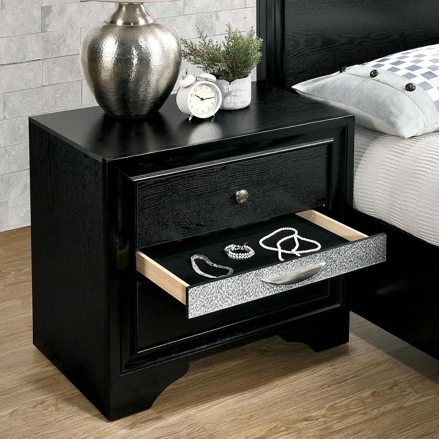 3 Drawers Nightstand with Pewter Round Knobs,for Small Spaces