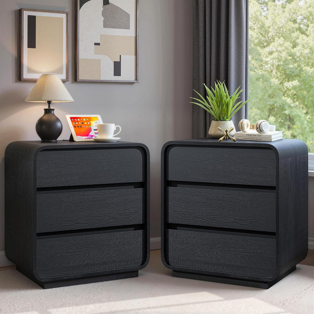 Standifurno Black Curved Night Stand Set of 2 with Charging Station, 25" Tall Wood Bedside Table Nightstand with 3 Storage Drawers, Mid Century Modern End Table for Bedroom, Office