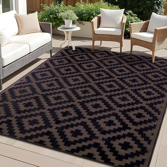 OLANLY Waterproof Outdoor Rug 5x8 ft, Outdoor Plastic Straw Rug for Camping, RV Mat Outside, Outdoor Carpet for Porch, Deck, Backyard, Balcony, Picnic, Black & Brown