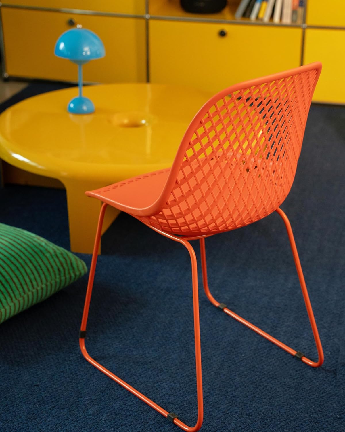 Modern Dining Chairs Set of 2, Stable Plastic Kitchen Chairs with Metal Sled Base for Dining Room (Blood Orange)
