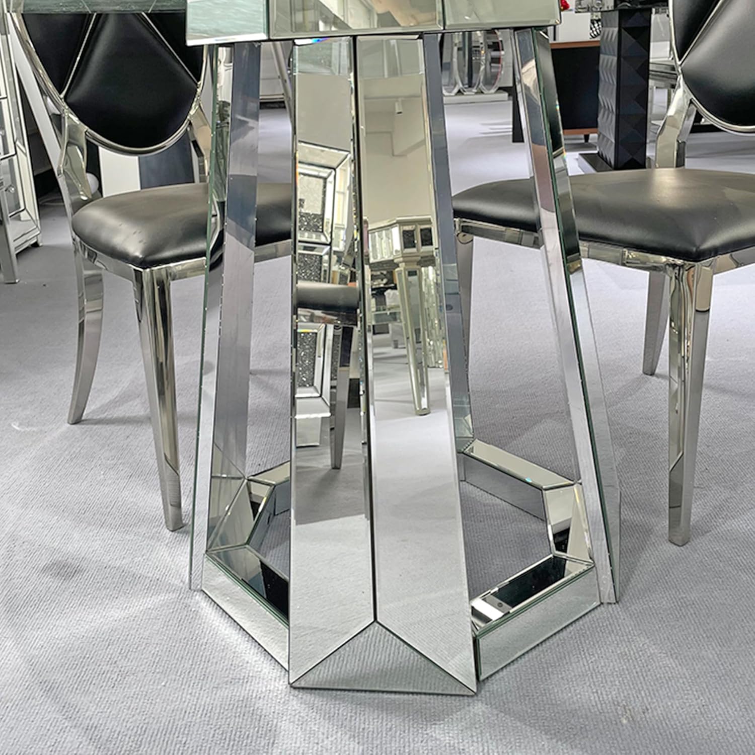 Henf Luxury Round Glass Dining Table for 4-6, Silver 47" Glass Kitchen Table with Mirrored Base, Modern Circle Dining Room Table (Table Only)