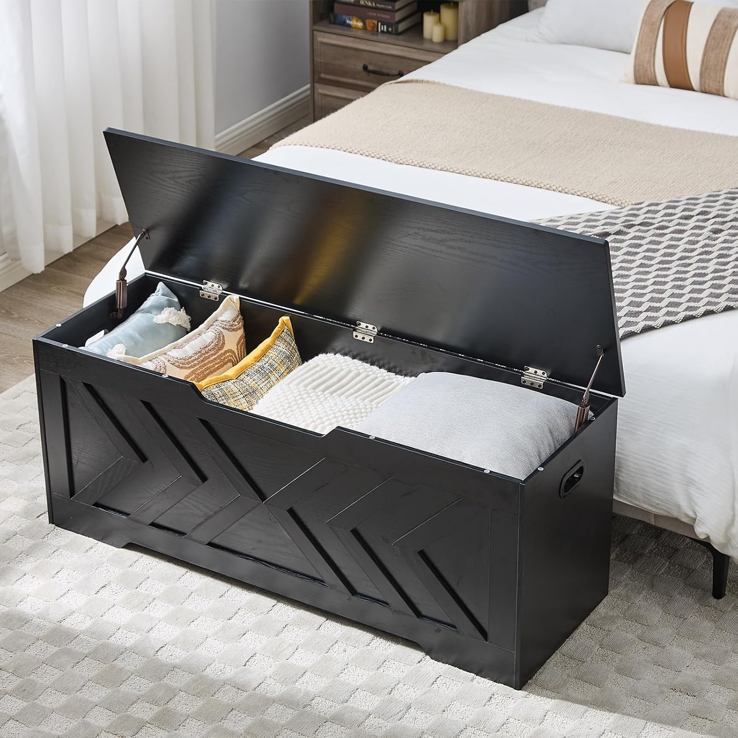 47.2” Storage Bench,Extra Large Wooden Storage Chest with 2 Safety Hinges,entryway Bench,Blanket Storage,Shoe Storage Bench for Entryway,Bedroom,Living Room,Easy Assembly-Black