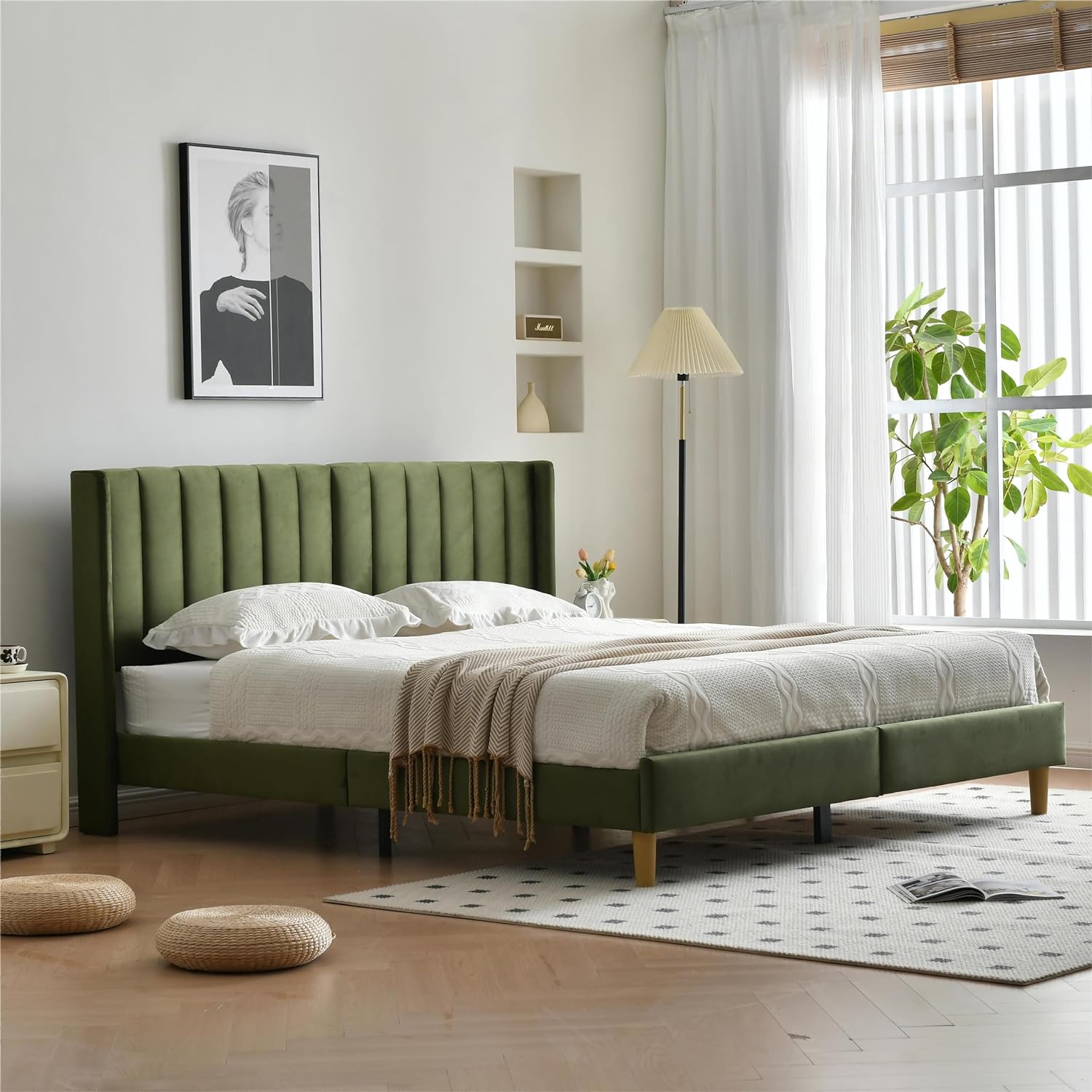 YUHUASHI King Bed Frame，Platform Bed with Upholstered Headboard，Grass Green
