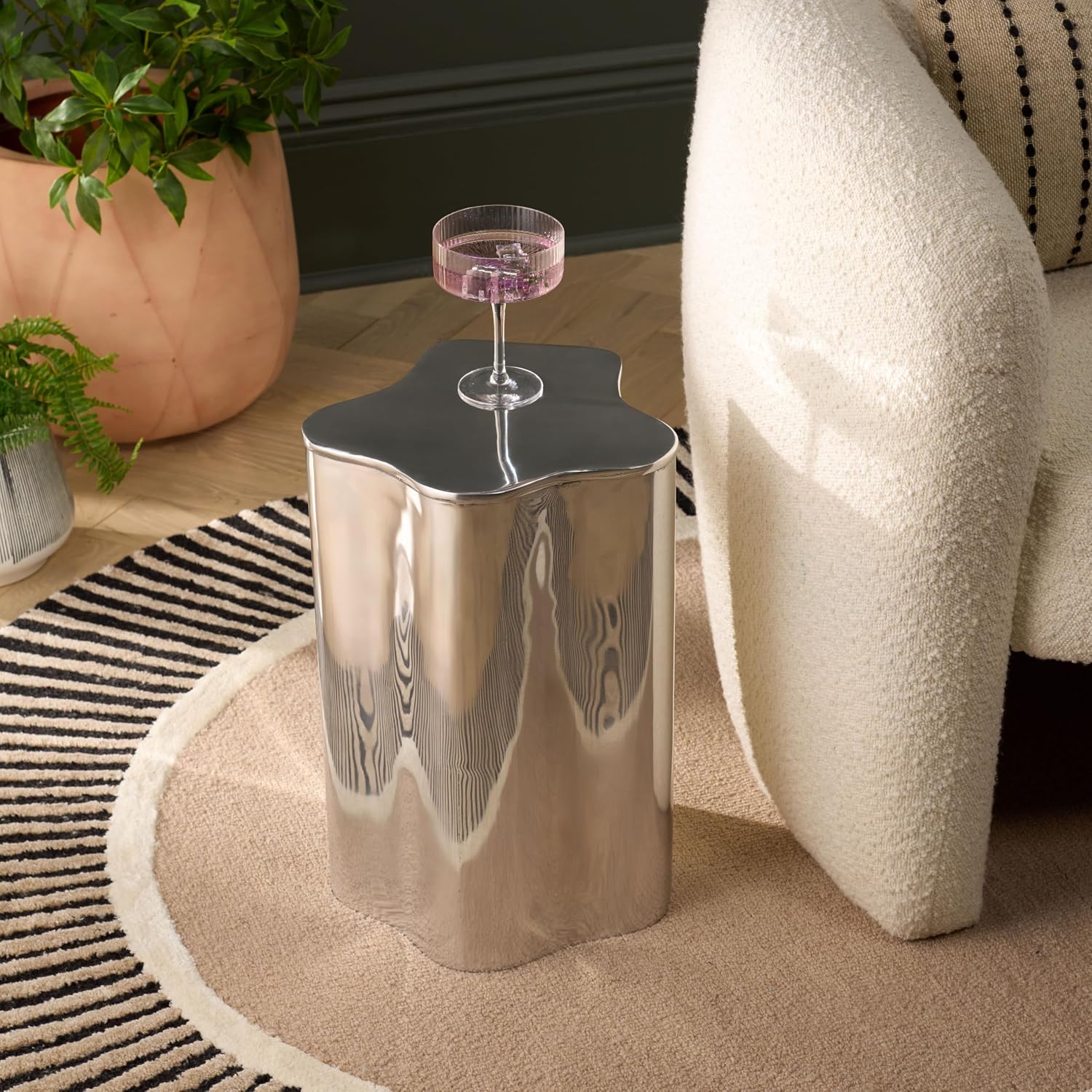 SAFAVIEH Home Collection - Tonnie Modern Side Table, Silver Polished Metal, Drum Accent Table, Fully Assembled (ACC5508A)