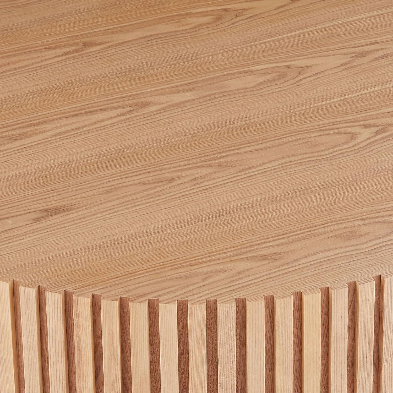 Round Coffee Table with Fluted Design, Wood Oak