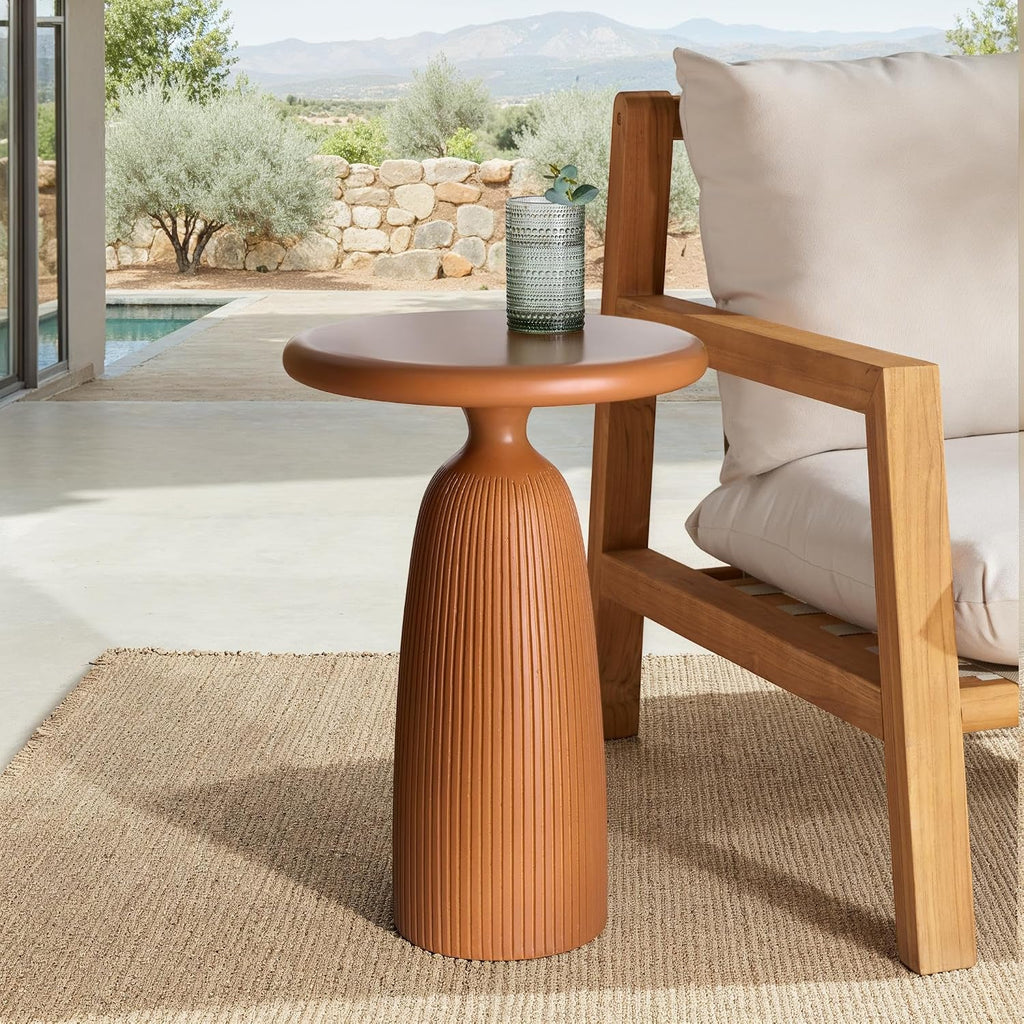 SAFAVIEH Couture Collection - Oskar Brown Concrete Accent Table, Round Modern Side Table, Sculptural Ribbed Design (SFV2604A)