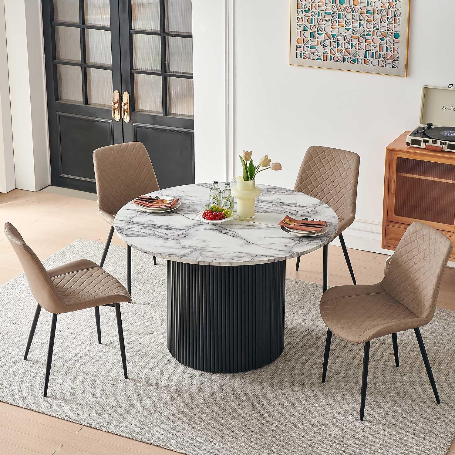 Dining Chairs Set of 4, Modern Upholstered Faux Leather Dining Room Chairs with Diamond Quilted Cushion, Sturdy Metal Legs, Easy Assembly (4 Chairs, Beige)
