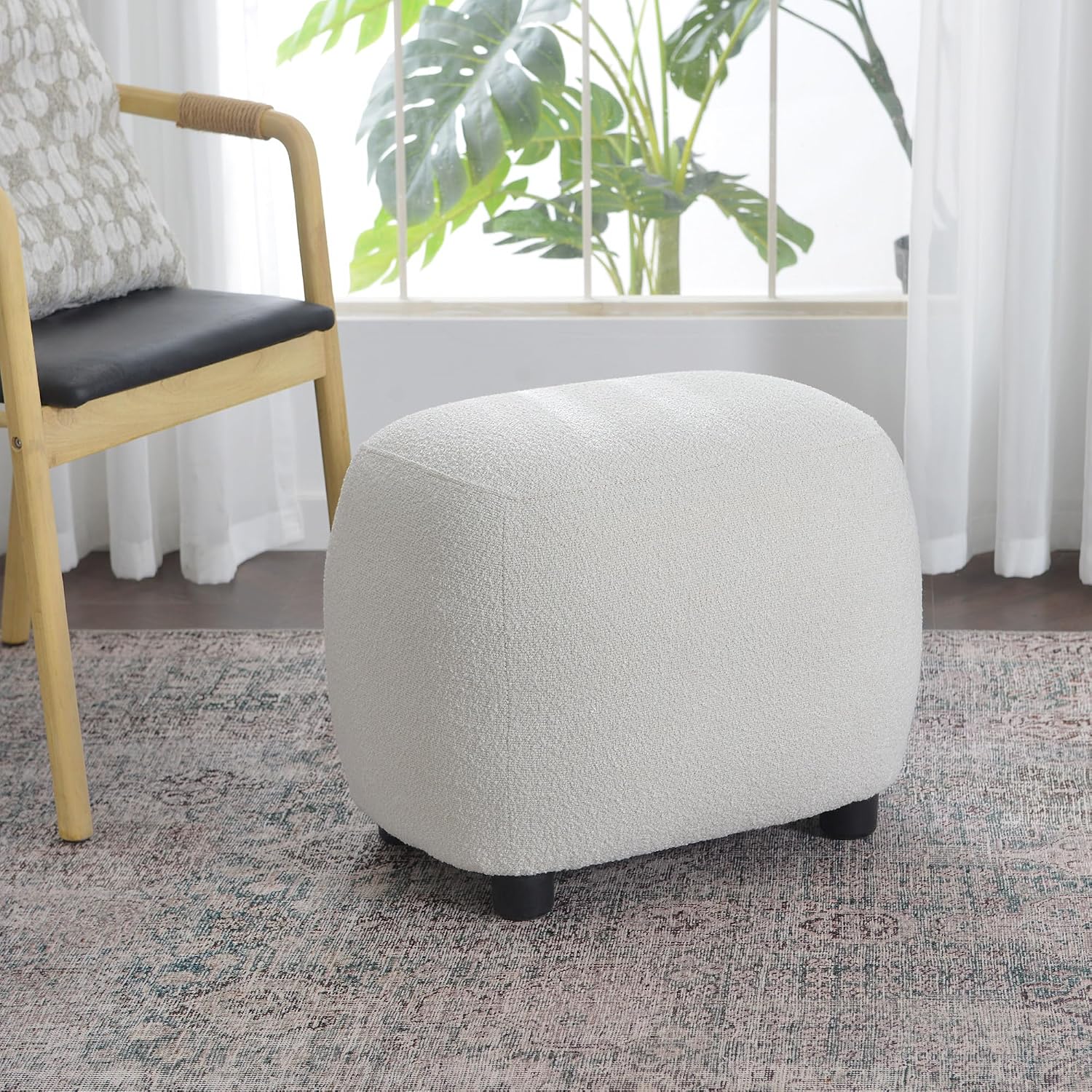KINWELL Round Boucle Upholstered Ottoman Chair Padded Seat Footstool, Beige | Easy Assembled Modern Soft Sofa Couch Loveseat Chair Footrest, Extra Seating for Bedroom Entryway, 18.5" D x 23" W x 16.5" H