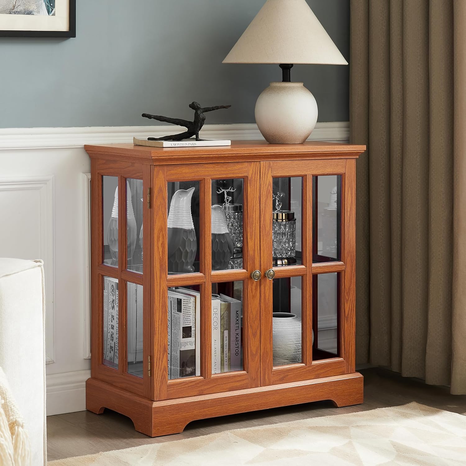 KEIKI Lighted Curio Display Cabinet with Adjustable Glass Shelves, Retro Storage Cabinet with Tempered Glass Doors, Elegant Showcase for Home Décor, Dark Oak