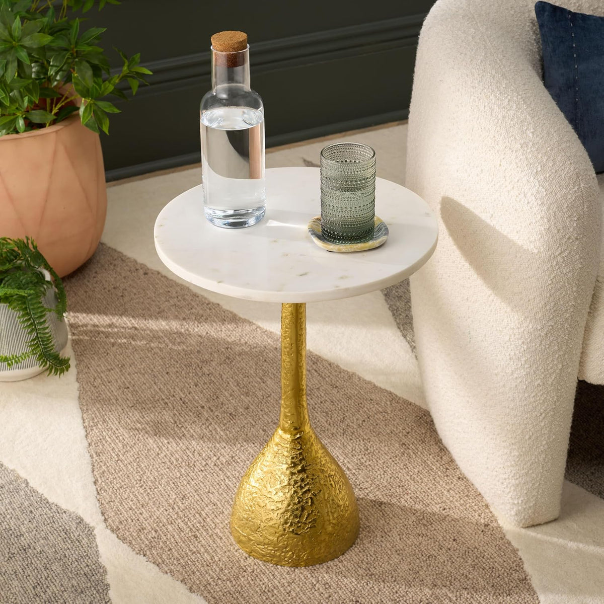 SAFAVIEH Home Collection - Avanni Accent Side Table, Ivory Round Top & Gold Metal Base (ACC5510A)