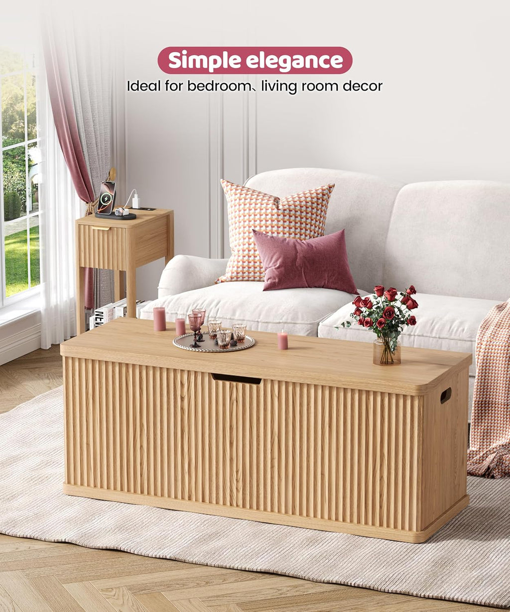 Akxomel 45.3" Fluted Storage Chest Wooden Storage Trunk 2 Safety Hinges Oak | Storage Chest with 2 Safety Hinges & Lift Top, Wooden Box Bench with Curved Profile, for Living Room, Entryway, Bedroom